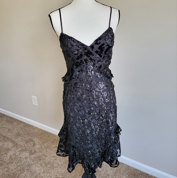 Victoria's Secret Black Sequin Midi Dress - Picture 4 of 16